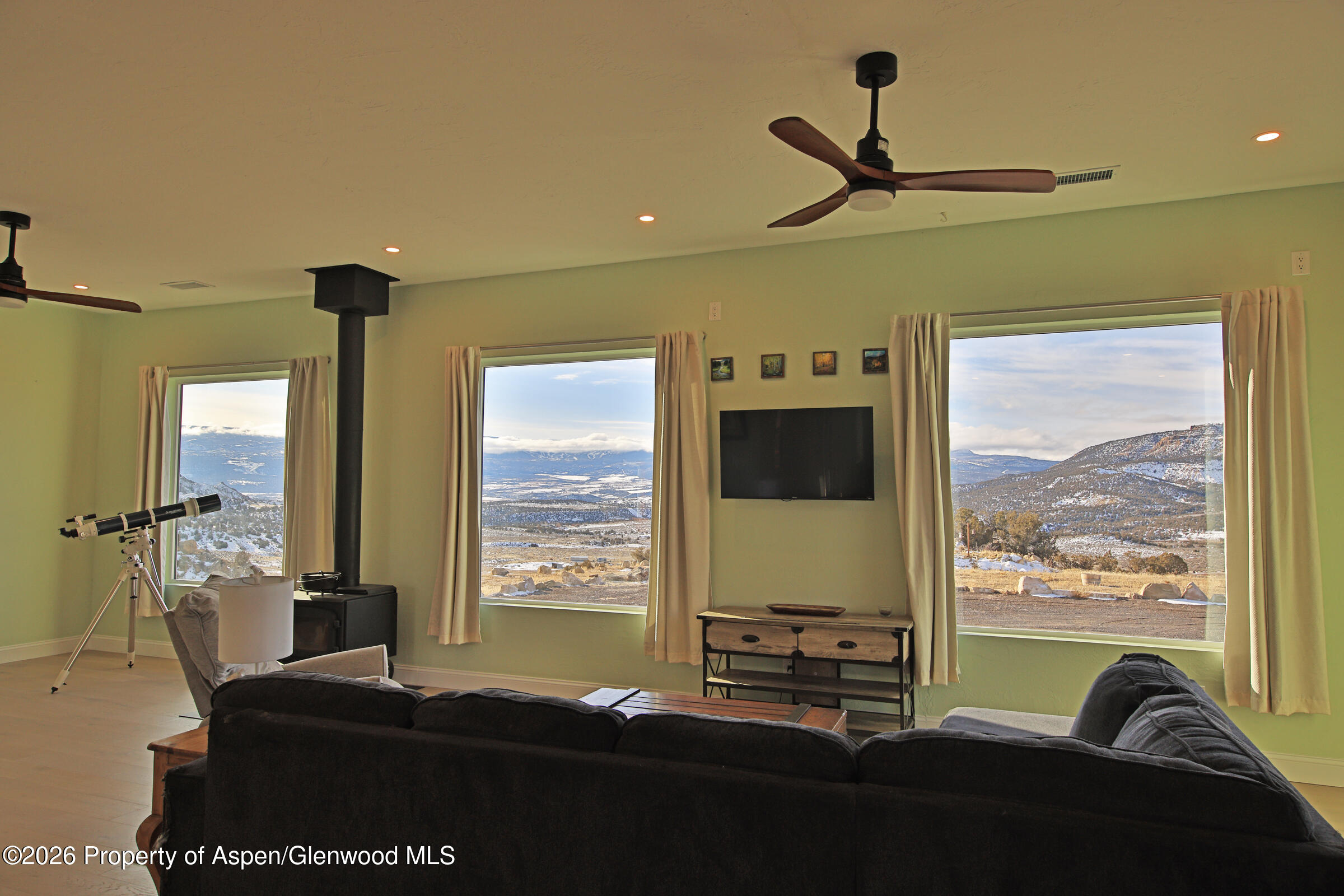 15086 45 45 1/2 Road De Beque, CO 81630 - Photo 7 of 40 a living room with large window