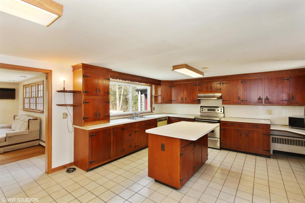 38 Greengate Road Falmouth, MA 02540 - Photo 2 of 15 Additional Photo