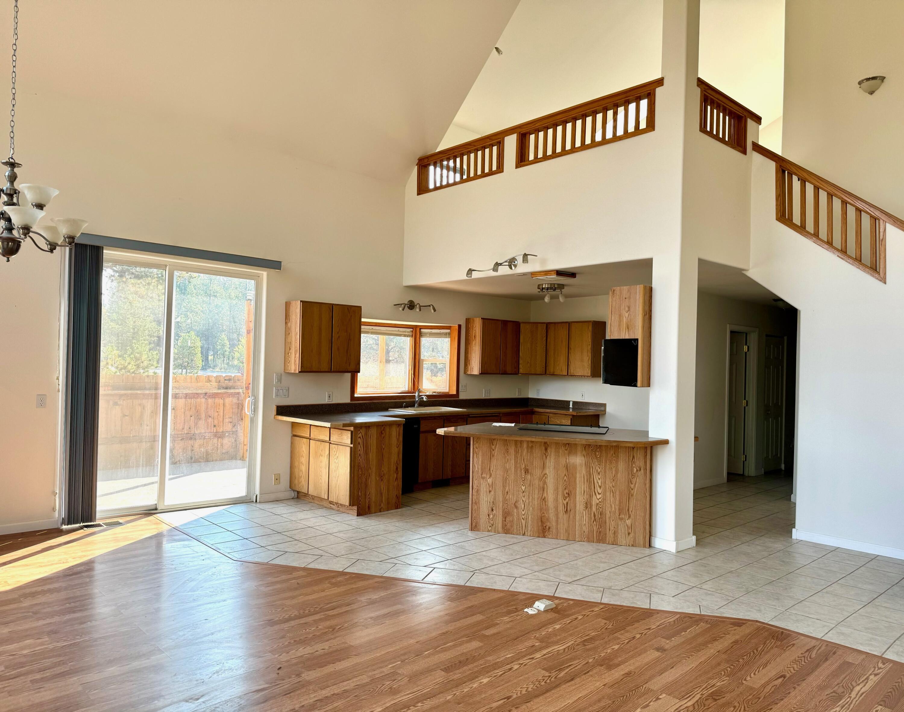 17364 Beaver Place Bend, OR 97707 - Photo 12 of 44 IMG_6460
