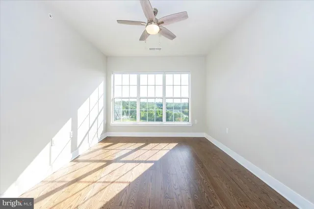 $425,000 | 502 Diamondback Drive, Unit 502, Gaithersburg, MD 20878