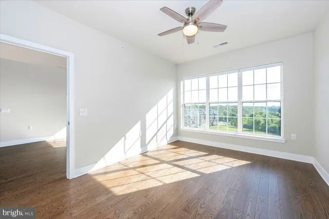 $425,000 | 502 Diamondback Drive, Unit 502, Gaithersburg, MD 20878