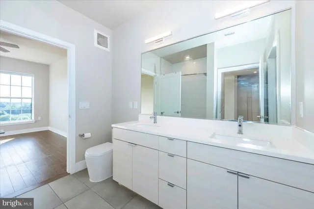 $425,000 | 502 Diamondback Drive, Unit 502, Gaithersburg, MD 20878