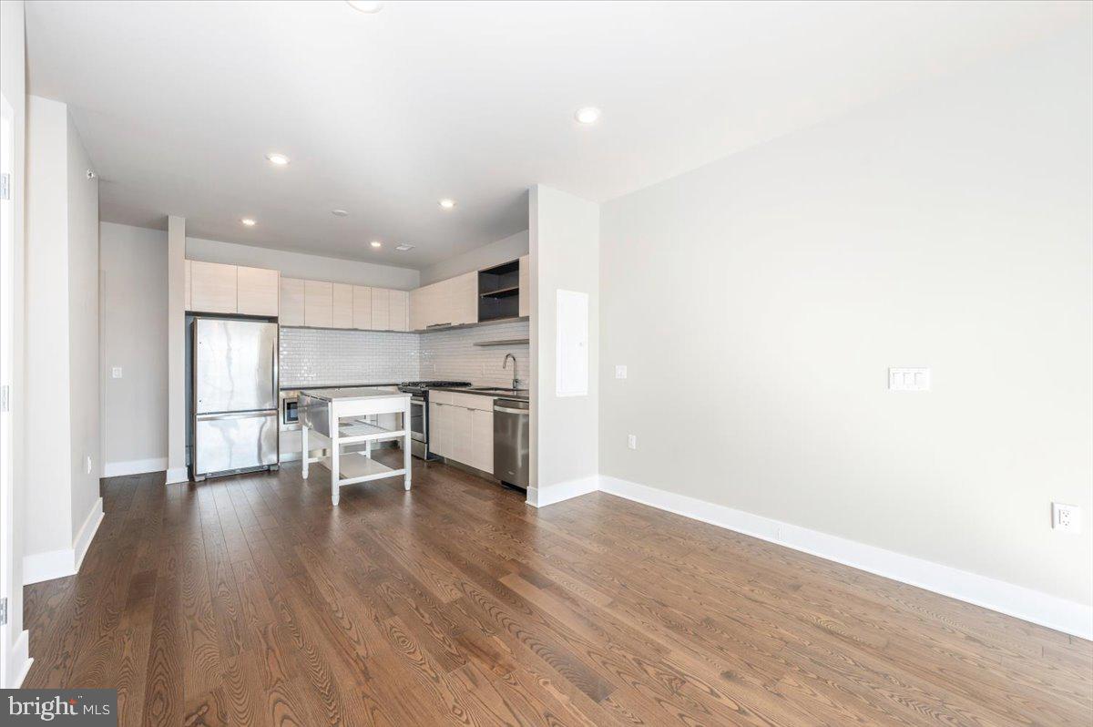 502 Diamondback Drive, Unit 502 Gaithersburg, MD 20878 - Photo 7 of 50