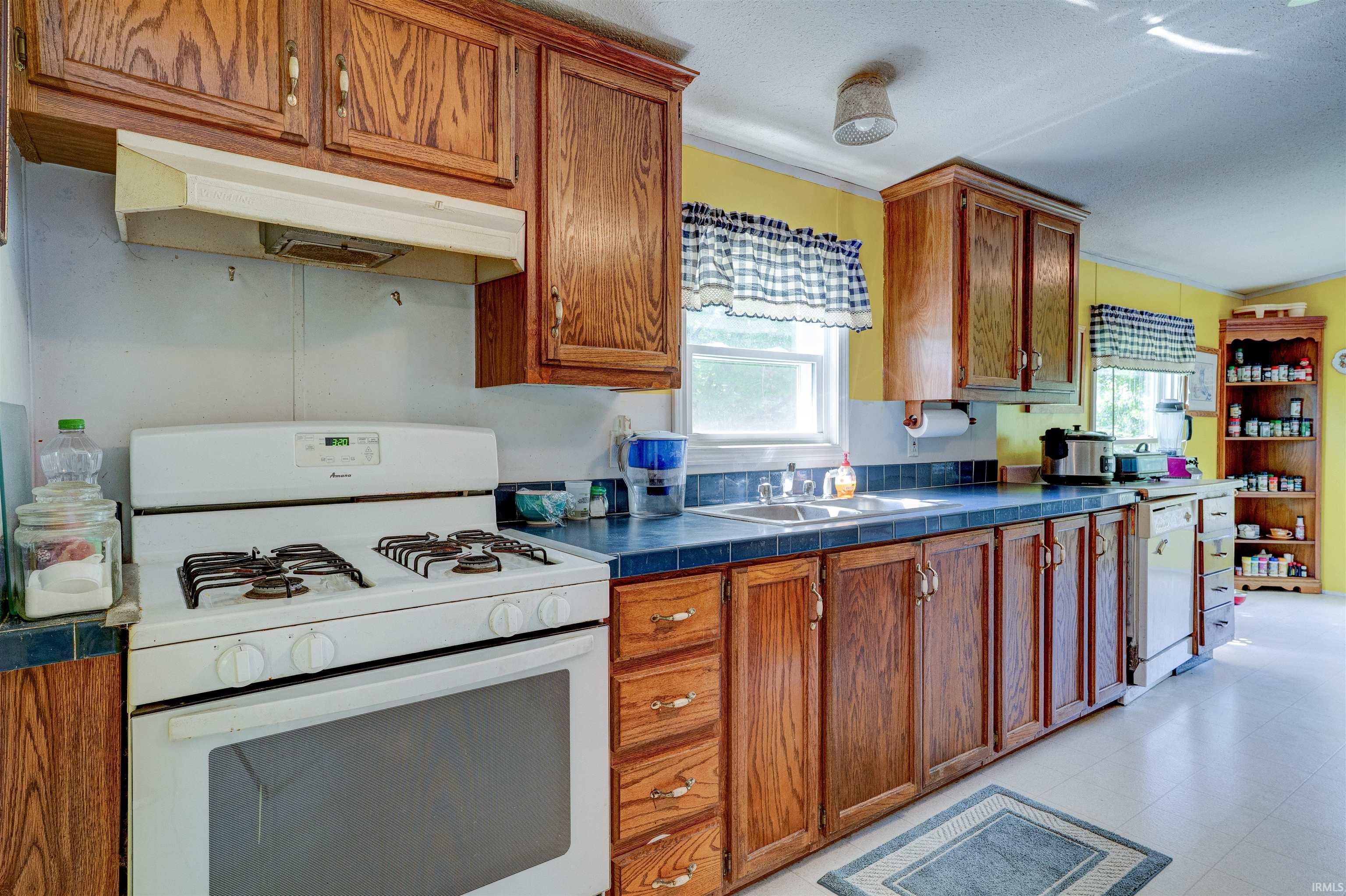 6146 Scotch Pine Road Cannelton, IN 47520 - Photo 13 of 36