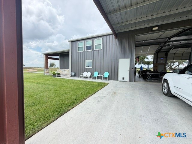 686 Rappold Road Yoakum, TX 77995 - Photo 10 of 30