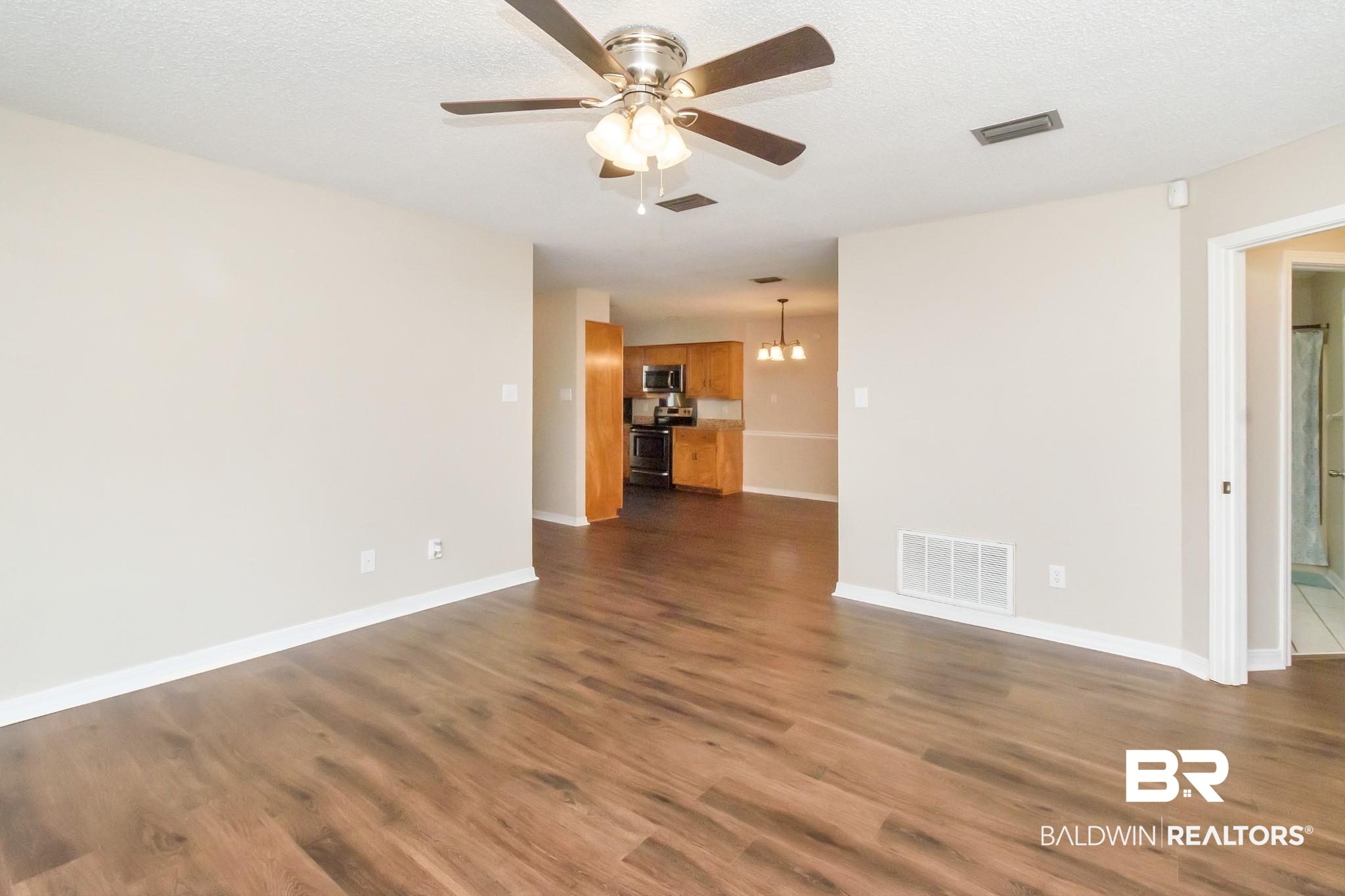 5605 Bentley Court Mobile, AL 36609 - Photo 2 of 27