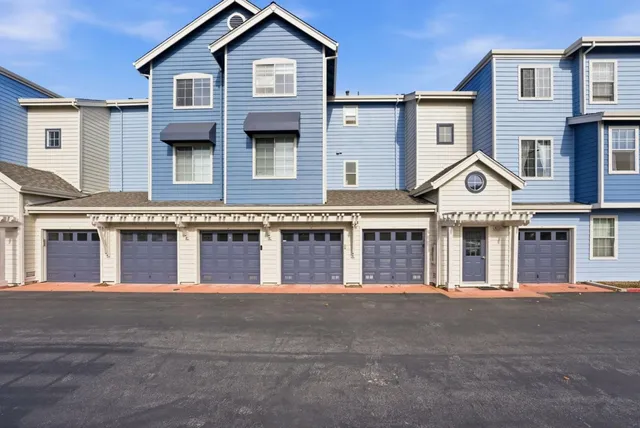 $898,000 | 607 Arcadia Terrace, Unit 204, Sunnyvale, CA 94085