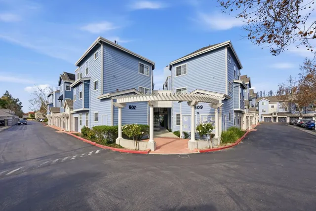 $898,000 | 607 Arcadia Terrace, Unit 204, Sunnyvale, CA 94085