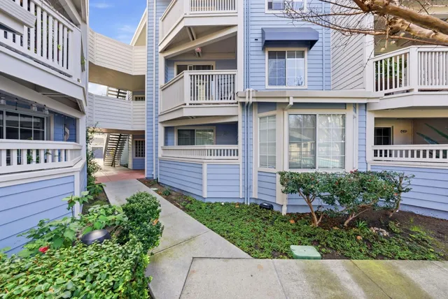 $898,000 | 607 Arcadia Terrace, Unit 204, Sunnyvale, CA 94085