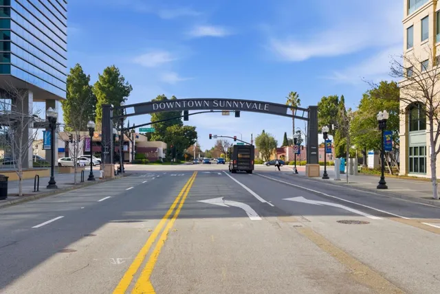 $898,000 | 607 Arcadia Terrace, Unit 204, Sunnyvale, CA 94085