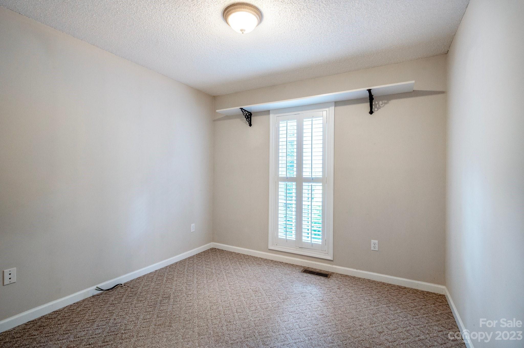 71 Mountain Ridge Lane Fletcher, NC 28732 - Photo 20 of 30 Gallery Image 20