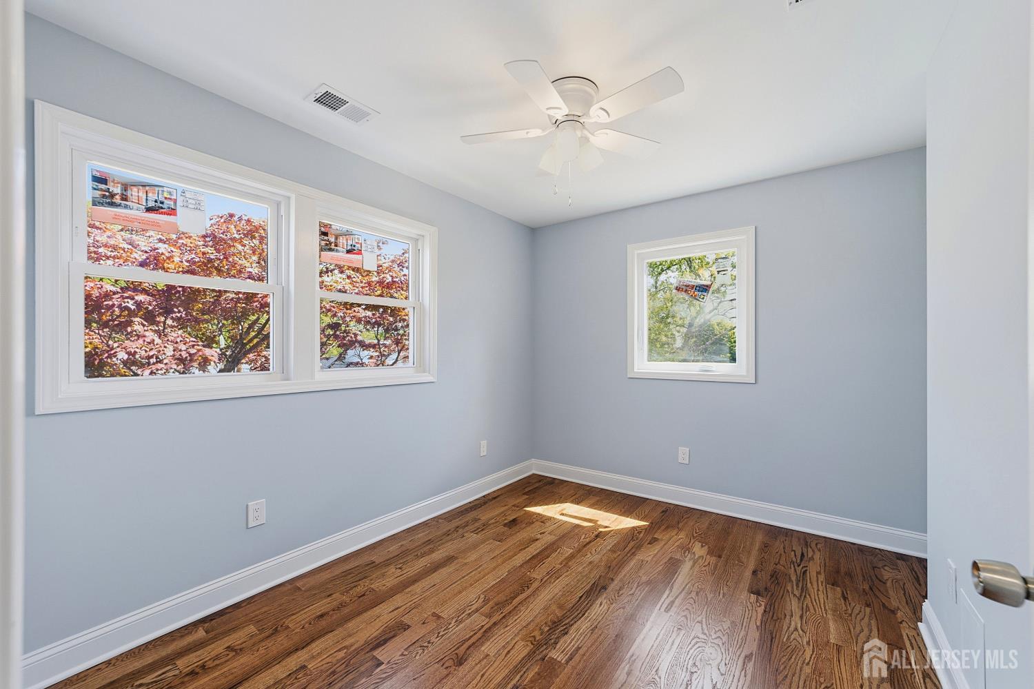 270 Alpine Way Old Bridge, NJ 08879 - Photo 23 of 36