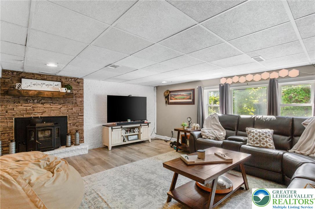 411 Nolf Road Nazareth, PA 18064 - Photo 11 of 25 Gallery Image 11
