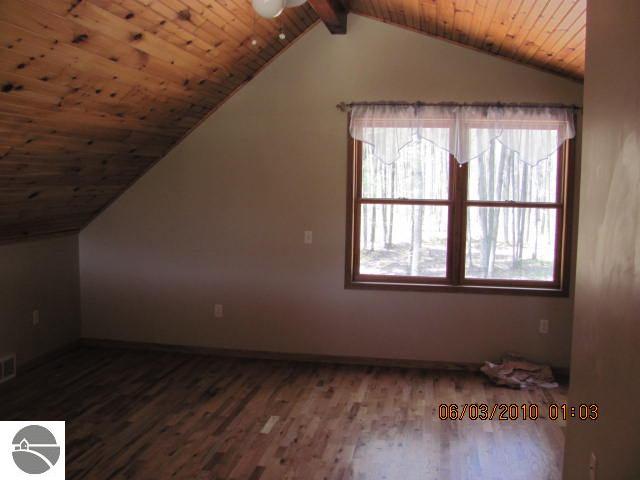 9280 Raspberry Ridge Fife Lake, MI 49633 - Photo 9 of 15 1718214-8.JPG