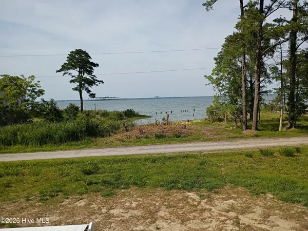 $149,900 | 154 Strawhorn Creek Road, Aurora, NC 27806