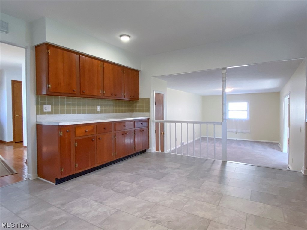 241 Jaycox Road Avon Lake, OH 44012 - Photo 7 of 26
carpet, obacksplash