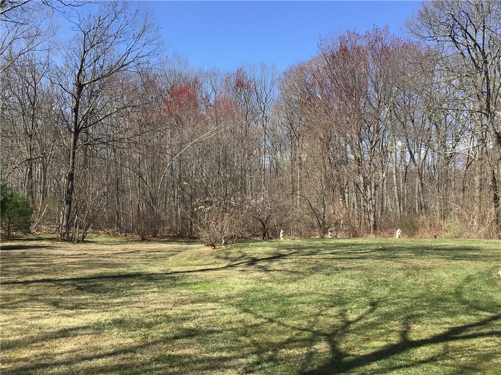 92 Limerock Road Smithfield, RI 02917 - Photo 4 of 19