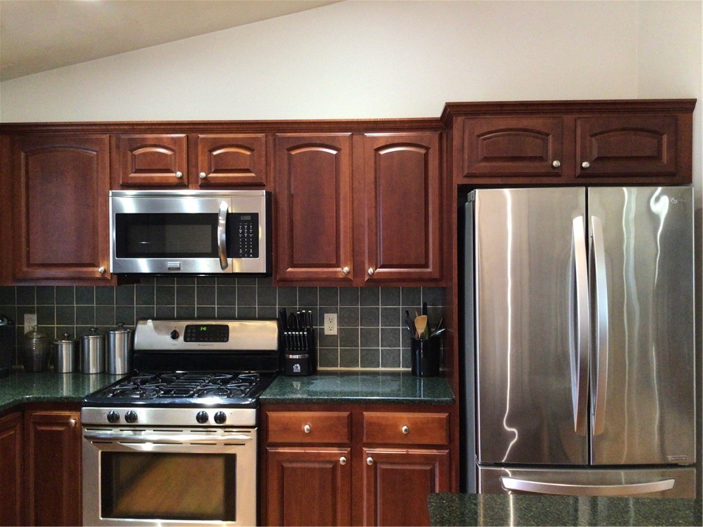 92 Limerock Road Smithfield, RI 02917 - Photo 7 of 19