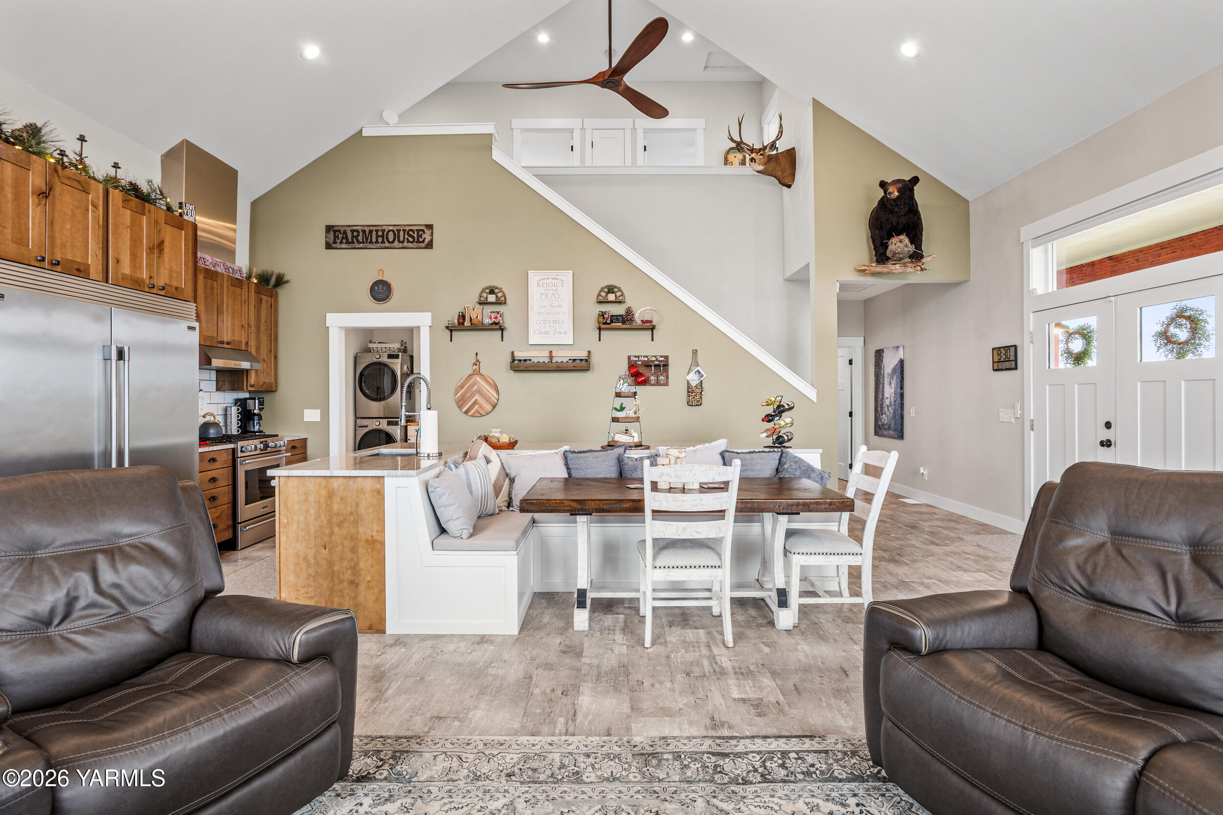 517 Game Ridge Road Selah, WA 98942 - Photo 14 of 72 a living room with furniture and a fireplace