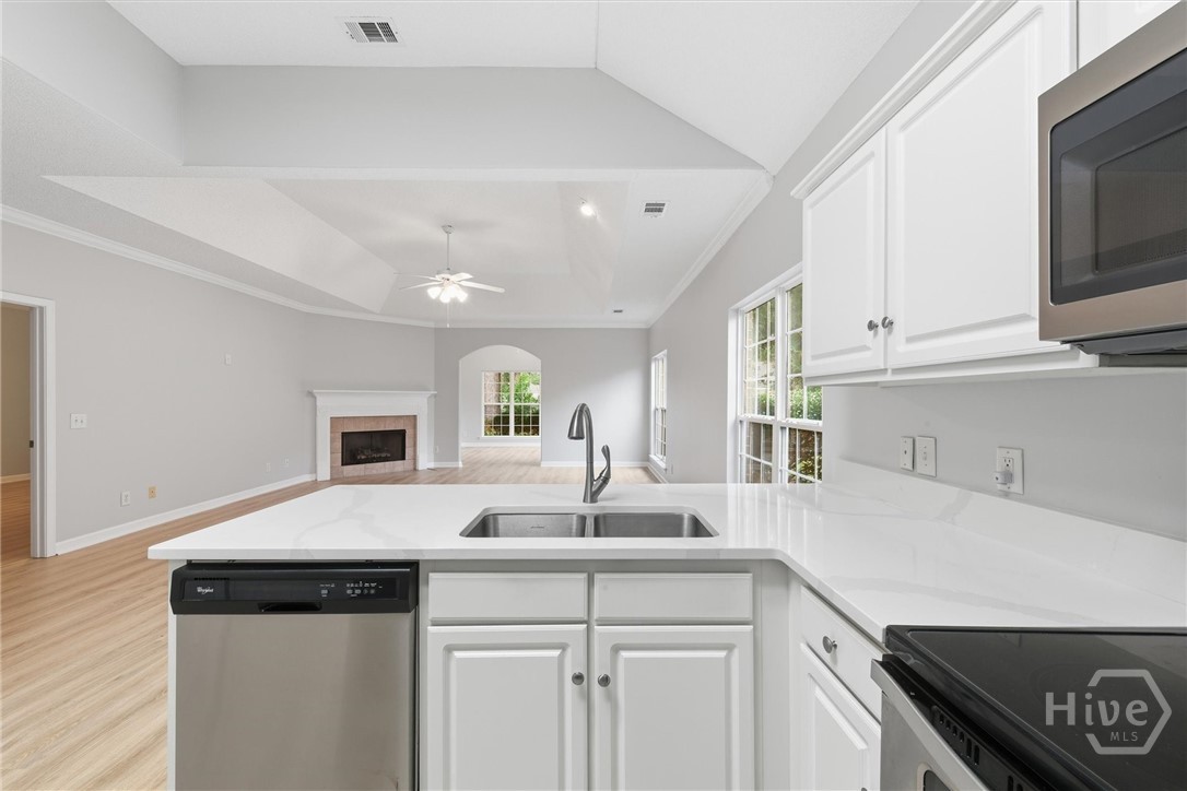 11 Wild Heron Villas Road Savannah, GA 31419 - Photo 15 of 45 Great layout for entertaining and everyday living.