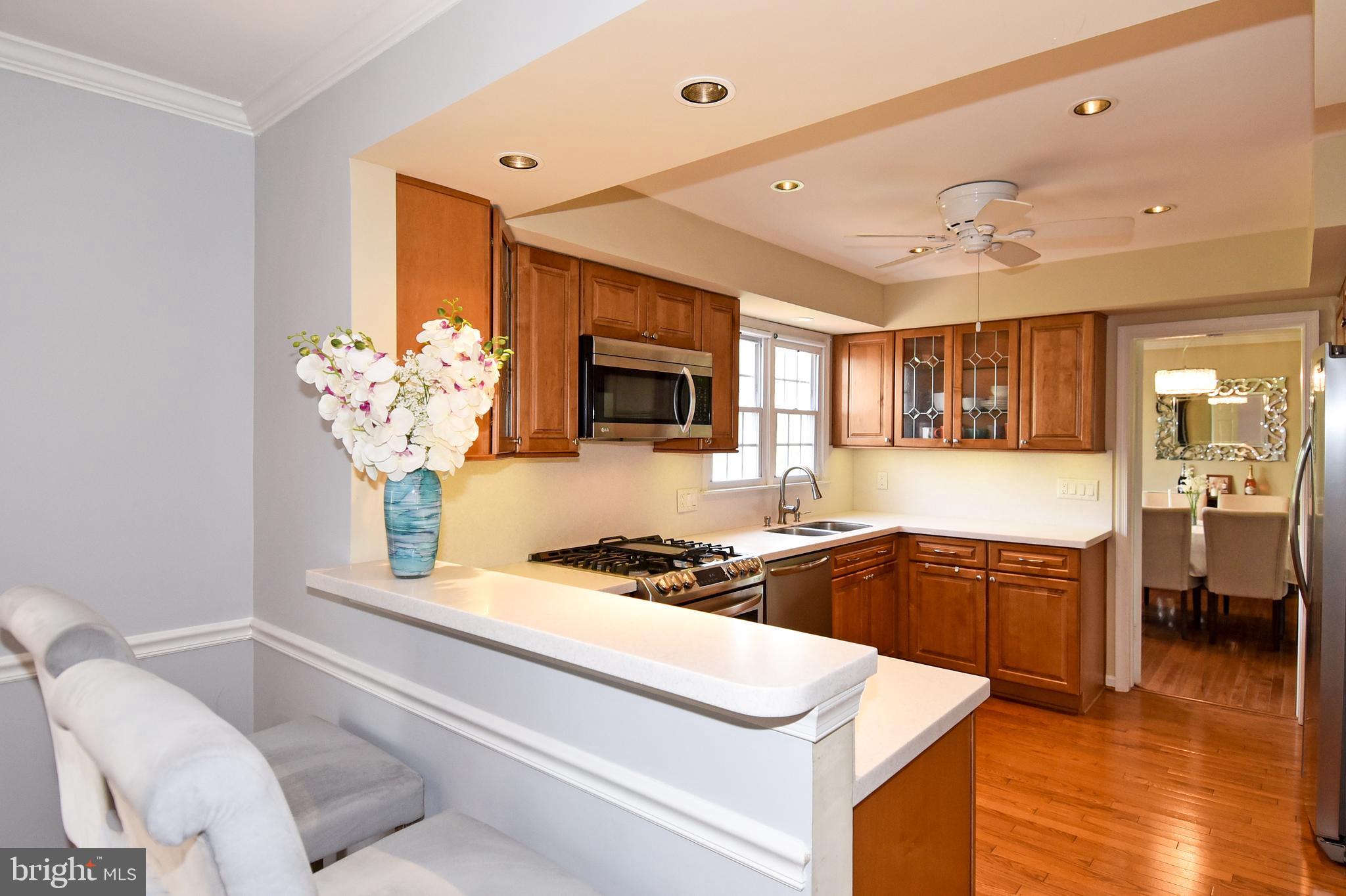 6139 Campfire Columbia, MD 21045 - Photo 3 of 57