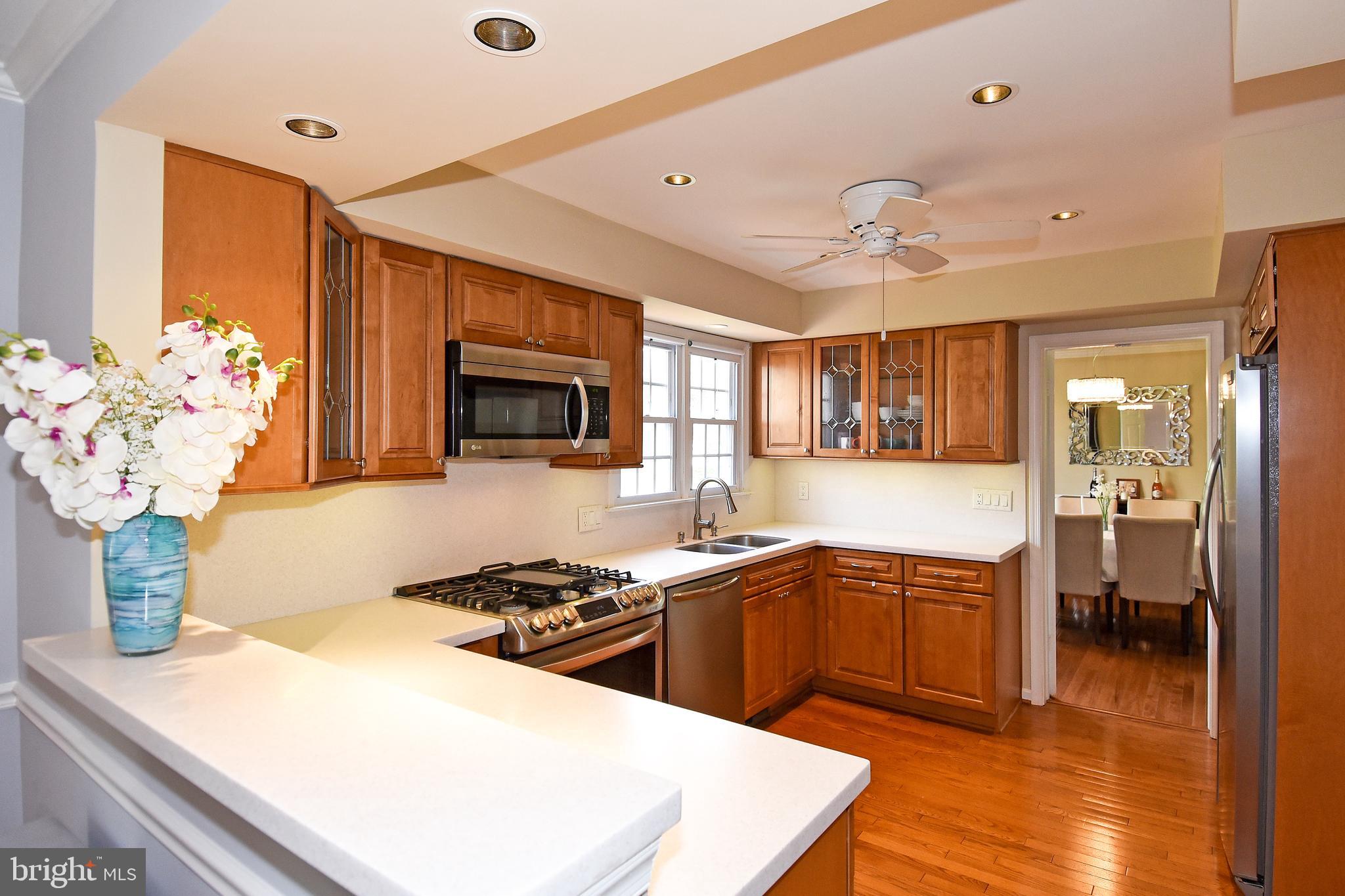 6139 Campfire Columbia, MD 21045 - Photo 6 of 57