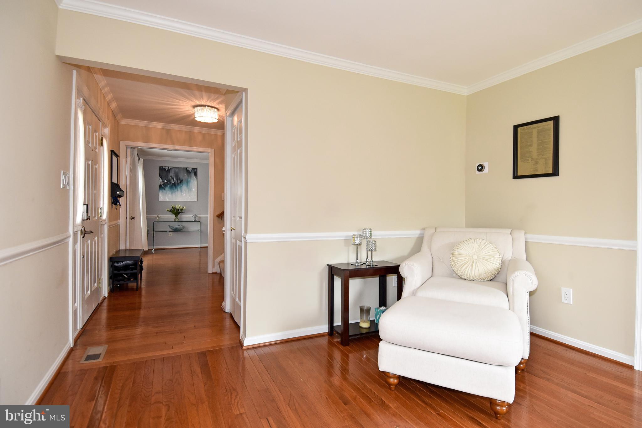 6139 Campfire Columbia, MD 21045 - Photo 9 of 57