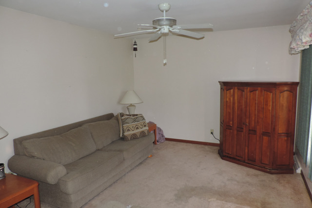 932 Barnside Road New Lenox, IL 60451 - Photo 3 of 8