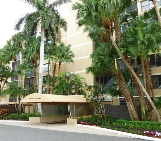 a view of a street in front of a building