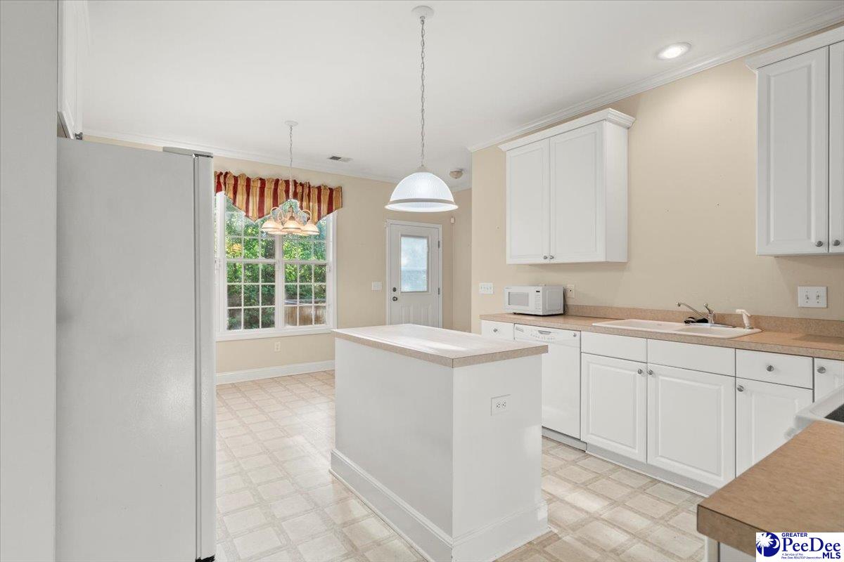 1903 Winterwood Road Florence, SC 29505 - Photo 9 of 18 Gallery Image 9