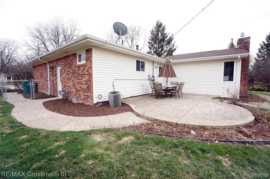 44370 Robson Road Belleville, MI 48111 - Photo 28 of 32