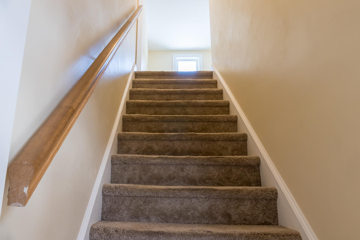 174 Durham Road Freeport, ME 04032 - Photo 28 of 54 32-Stairwell