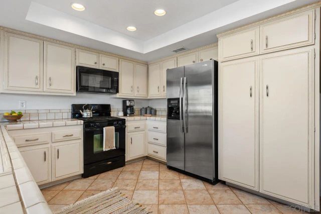 $1,150,000 | 2006 Catalina Avenue, Vista, CA 92084