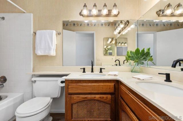 $1,150,000 | 2006 Catalina Avenue, Vista, CA 92084