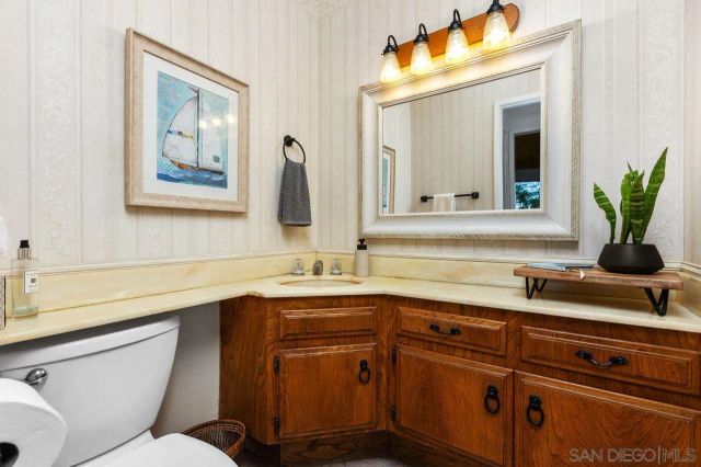 $1,150,000 | 2006 Catalina Avenue, Vista, CA 92084