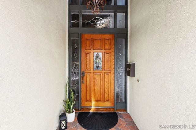 $1,150,000 | 2006 Catalina Avenue, Vista, CA 92084