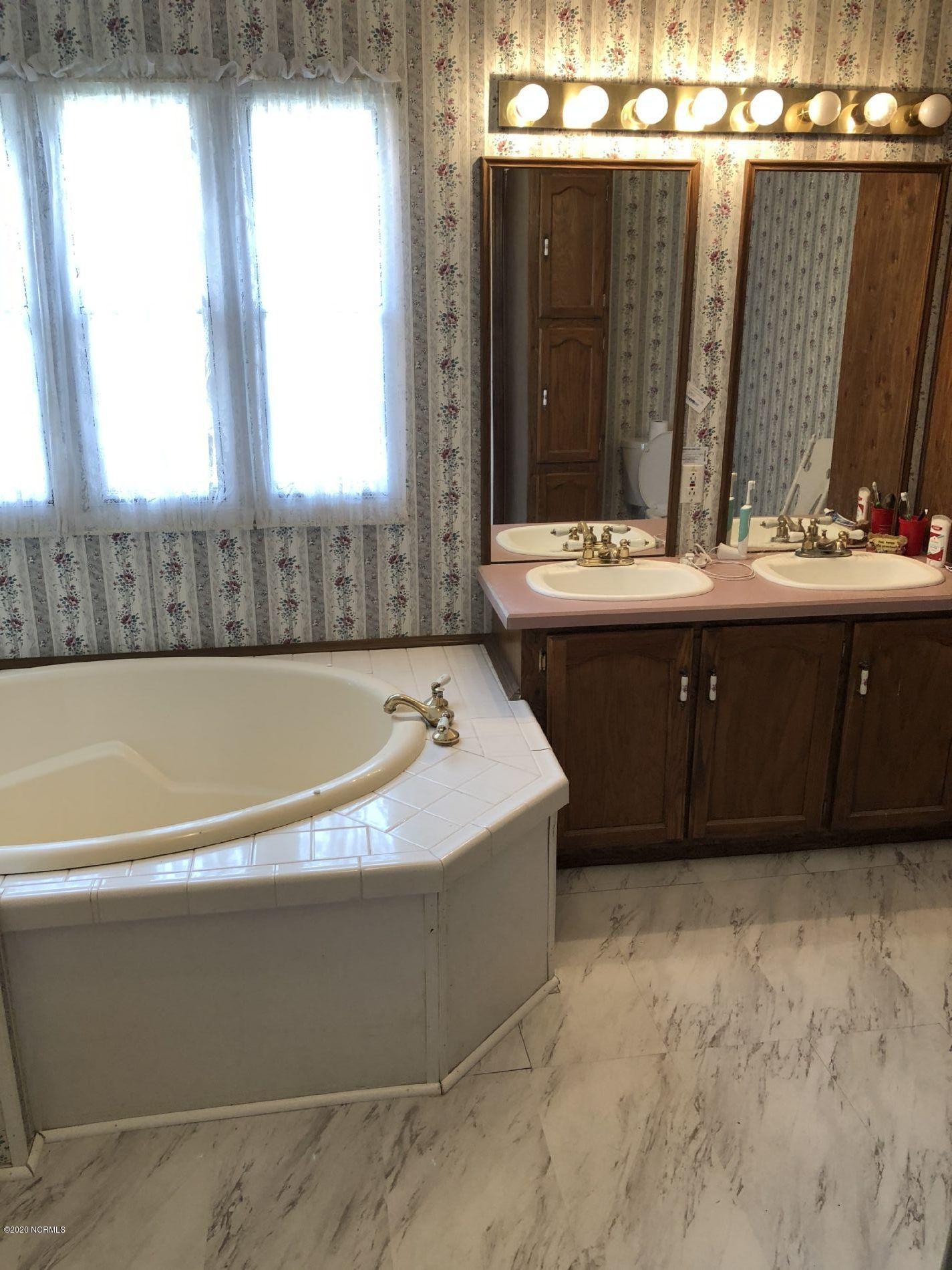 14275 Ashton Road Rocky Point, NC 28457 - Photo 8 of 15 8