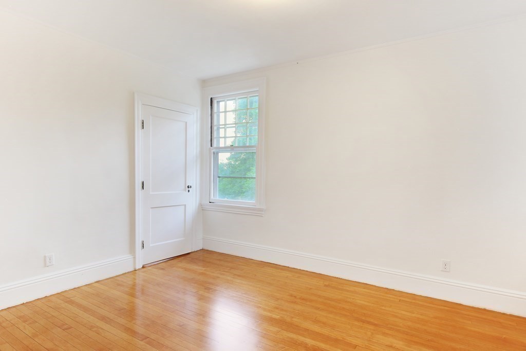 21 Kenilworth Road Worcester, MA 01602 - Photo 36 of 42