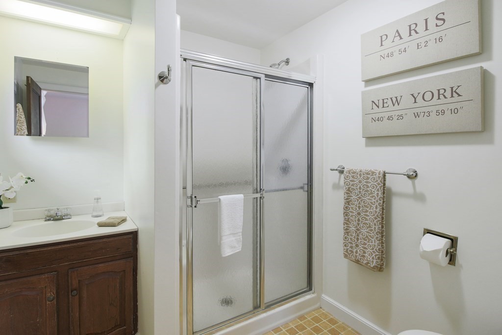 21 Kenilworth Road Worcester, MA 01602 - Photo 38 of 42