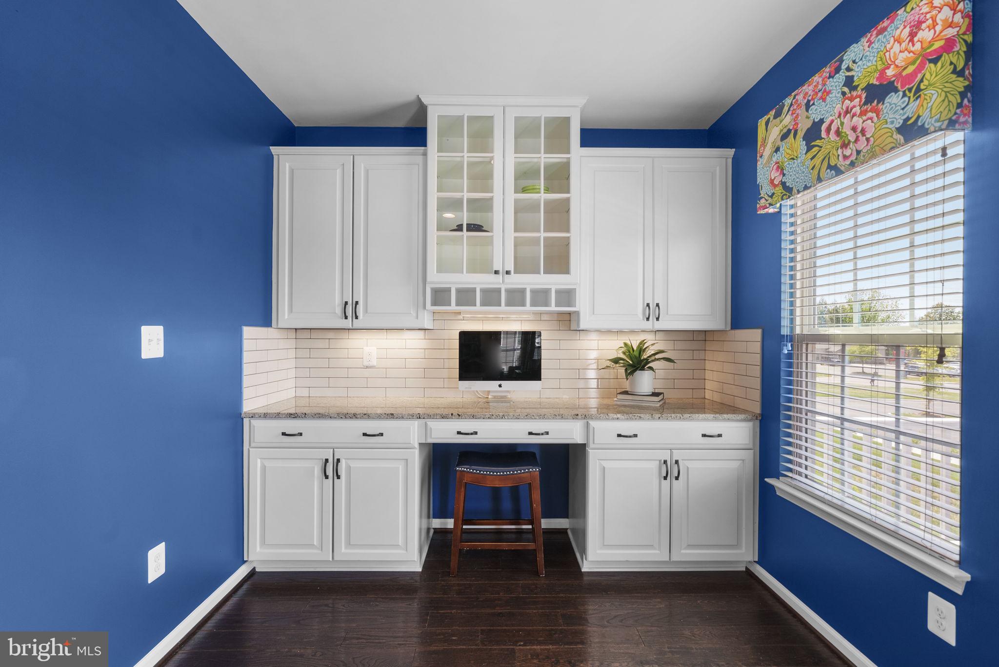 6 Gaver Way Middletown, MD 21769 - Photo 17 of 72 Kitchen Desk work space