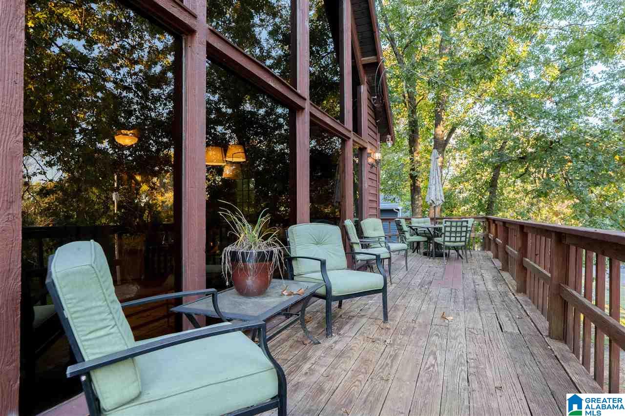 3876 Rockridge Court Birmingham, AL 35210 - Photo 3 of 32