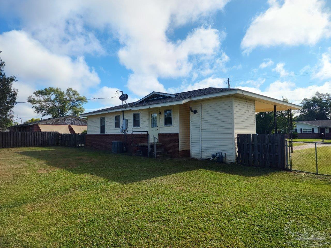 166 Van Hoosen Road Flomaton, AL 36441 - Photo 7 of 31