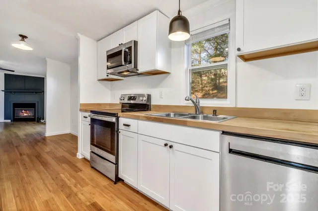 $375,000 | 118 Heather Drive, Asheville, NC 28806