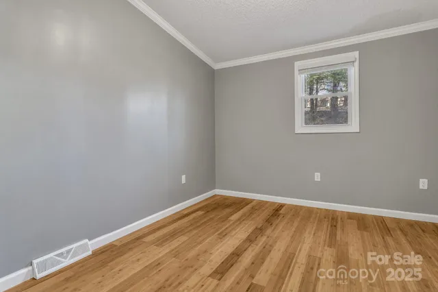 $375,000 | 118 Heather Drive, Asheville, NC 28806