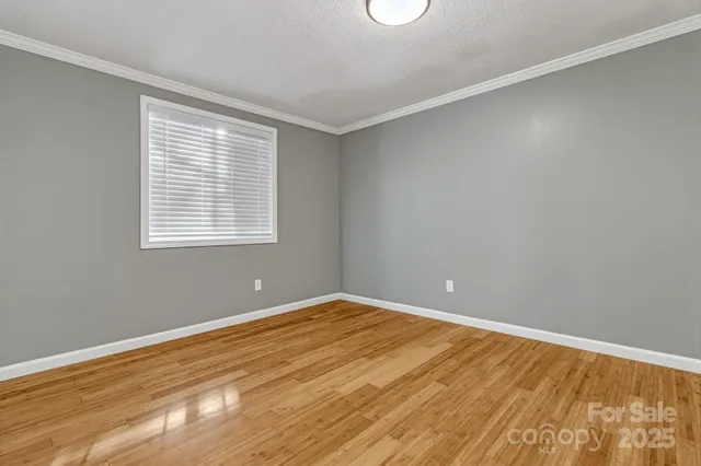 $375,000 | 118 Heather Drive, Asheville, NC 28806