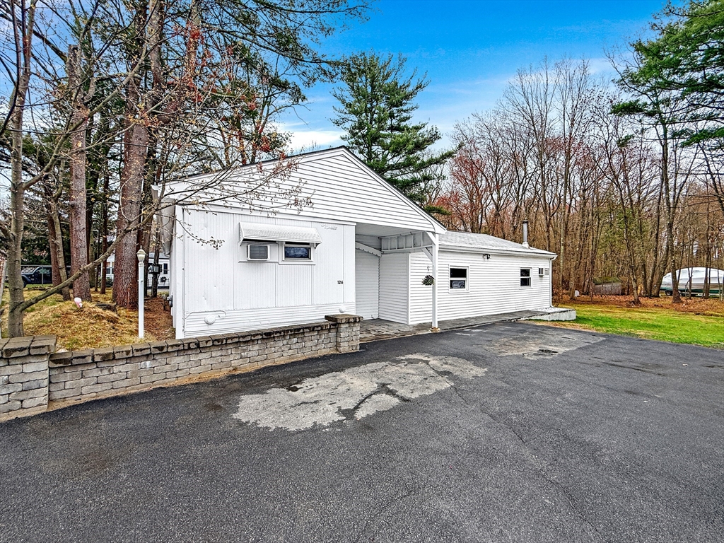 126 Beach Road Salisbury, MA 01952 - Photo 6 of 30