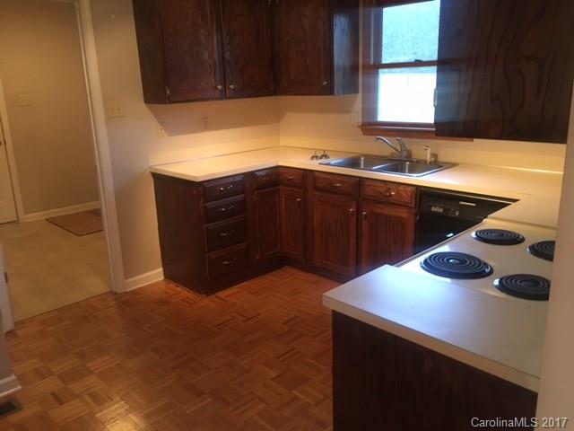 139 Ridgeview Road Statesville, NC 28625 - Photo 3 of 15