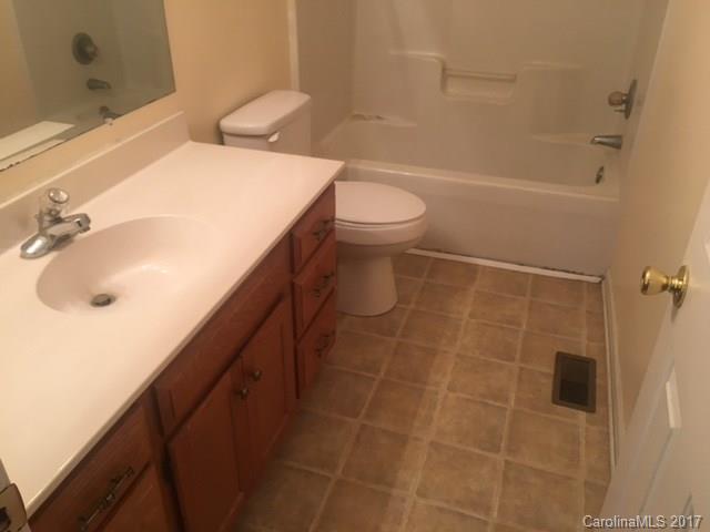 139 Ridgeview Road Statesville, NC 28625 - Photo 7 of 15