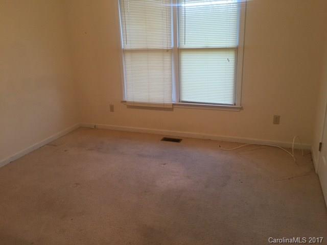 139 Ridgeview Road Statesville, NC 28625 - Photo 10 of 15