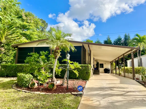 $215,000 | 8011 Southeast Homestead Avenue, Hobe Sound, FL 33455